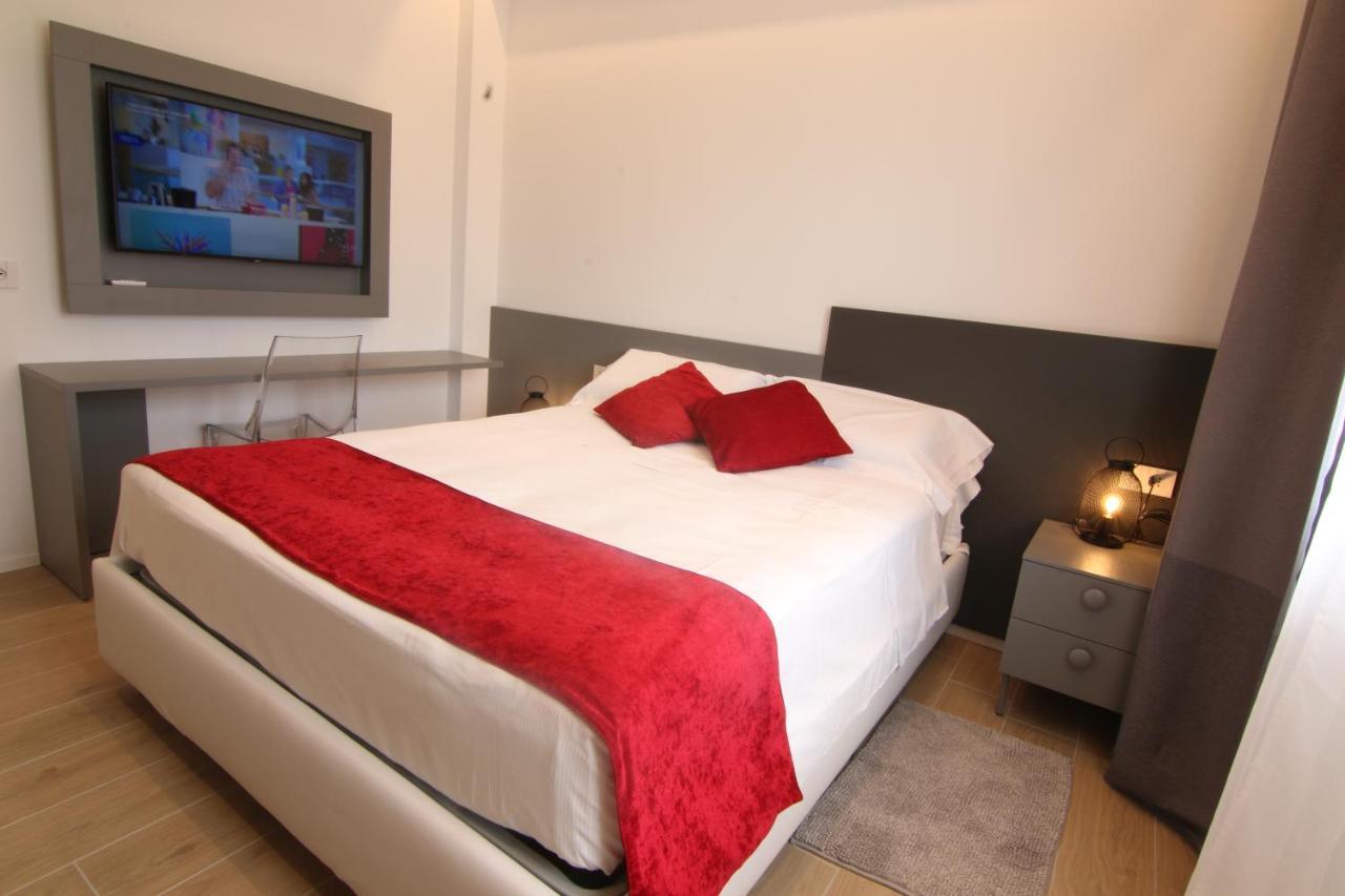 Arcioun Suite Riccione Exterior foto