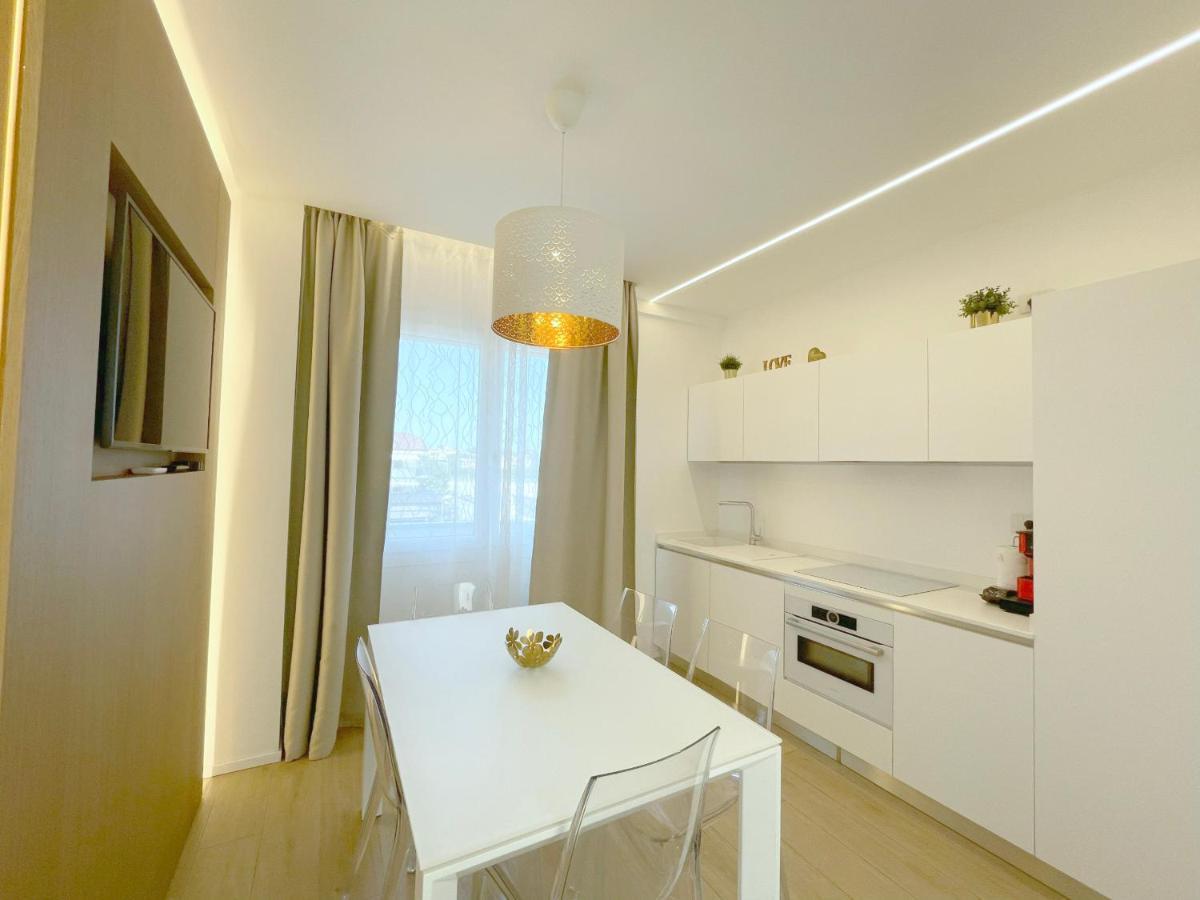Arcioun Suite Riccione Exterior foto